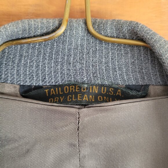 Men's Suit Jacket with Matching Vest, Size is approx. 46L - Picture 3 of 12